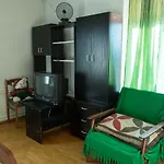 Sveciuose Pas Aldona *